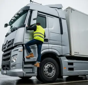 LKW-Fahrer Gehalt 2026: Dein Weg zum Top-Verdienst & Netto-Optimierung